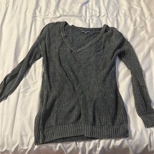 American Eagle grey sweater